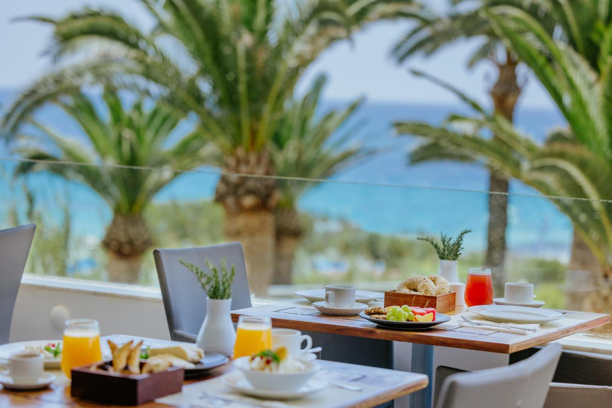 Alion Beach Hotel Aya Napa Dış mekan fotoğraf