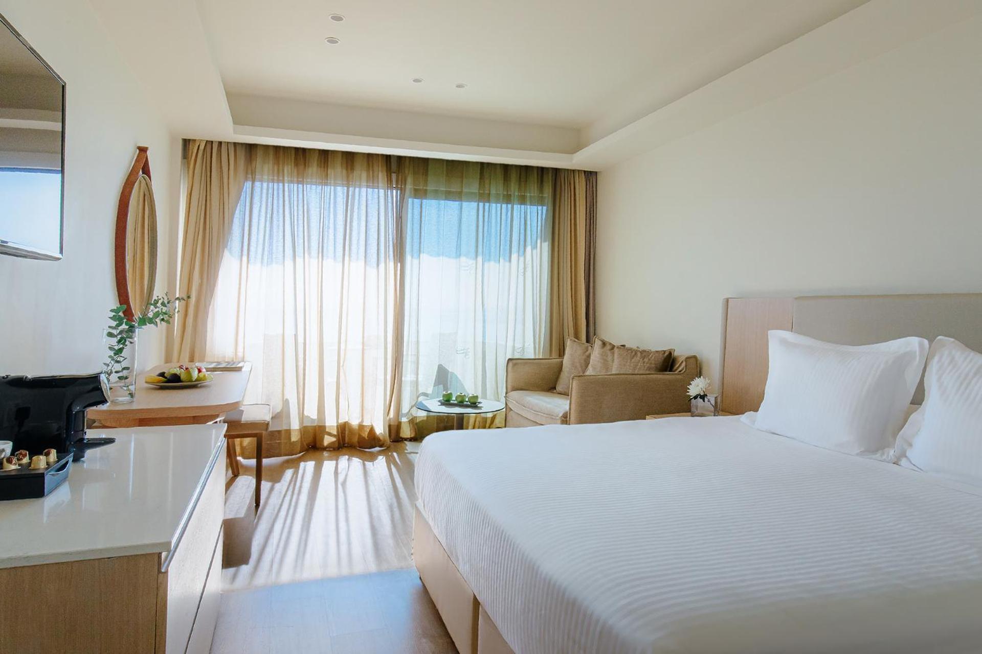 Alion Beach Hotel Aya Napa Dış mekan fotoğraf